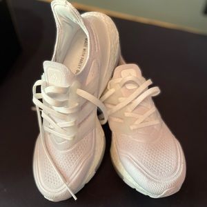 Like NEW6.5 White Adidas Ultraboost 21W